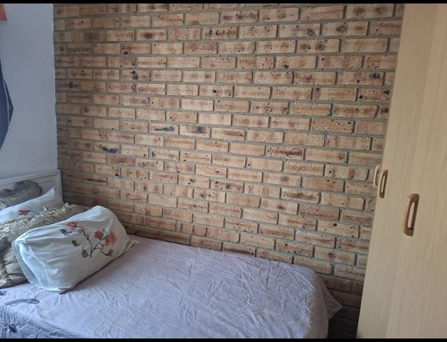 2 BEDROOM SECTIONAL TITLE FOR SALE IN FINSBURY
